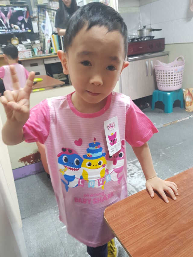 [베이비앤아이] 핑크퐁 아기상어 유아 5부 상하복 리뷰 사진