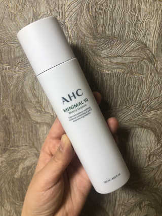 AHC 에이 에이치 씨 미니멀 10 워터리 에센스 — 4.5점을 준 리뷰어가 2018년 12월 올린 사용 사진