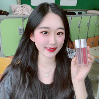 [블랙루즈] 에어 핏 벨벳 틴트4 1+1 — 5점을 준 리뷰어가 2019년 7월 올린 사용 사진