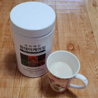 (주)이스터비엔에프 식사대용선식 원데이케어밀 1KG 대용량 — 4.67점을 준 리뷰어가 2019년 1월 올린 사용 사진