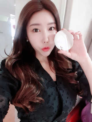 [라보드더마펌] 콜라제닉 미네랄 파우더 — 5점을 준 리뷰어가 2019년 9월 올린 사용 사진