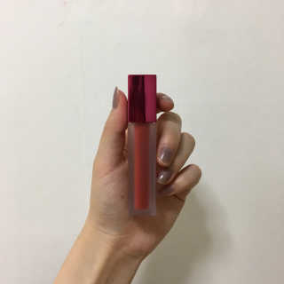 [블랙루즈] 에어 핏 촉촉틴트 + 크리미 벨벳 립크레용 — 4점을 준 리뷰어가 2018년 7월 올린 사용 사진