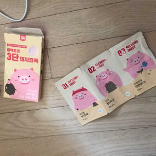 미팩토리 3단 돼지코팩 3매입 X 2EA — 4.5점을 준 리뷰어가 2019년 6월 올린 사용 사진