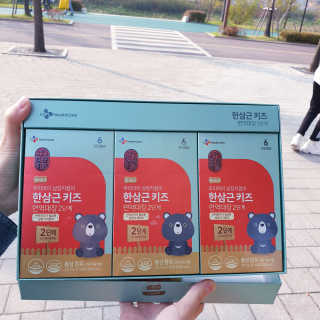 한삼근 블랙라벨 CJ헬스케어 한삼근 키즈 면역대장 2단계 — 5점을 준 리뷰어가 2019년 10월 올린 사용 사진