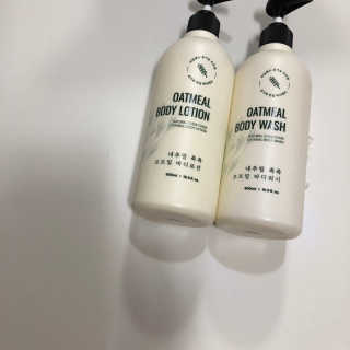 (주)에네스티 내추럴 촉촉  오트밀 바디워시 500ml — 5점을 준 리뷰어가 2019년 10월 올린 사용 사진