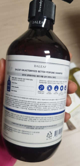 달리프 베러 퍼퓸 샴푸 1000ml 레이니데이 or 일랑로즈 — 4점을 준 리뷰어가 2020년 3월 올린 사용 사진