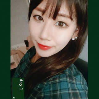JM솔루션 물광 커버 파운데이션 럭셔리 — 4.33점을 준 리뷰어가 2018년 12월 올린 사용 사진