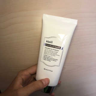 소프트 에어리 UV 에센스 SPF 50 PA ++++ — 4.5점을 준 리뷰어가 2019년 3월 올린 사용 사진