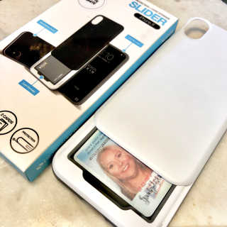 디자인스킨 아이폰 엑스를위한 DesignSkin 슬라이더 케이스 — 5점을 준 리뷰어가 2018년 4월 올린 사용 사진