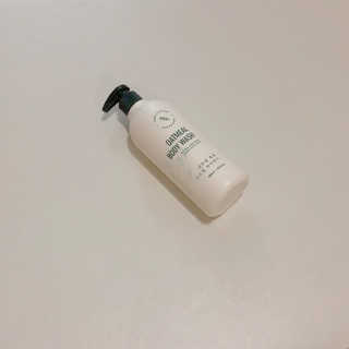 (주)에네스티 내추럴 촉촉  오트밀 바디워시 500ml — 5점을 준 리뷰어가 2019년 8월 올린 사용 사진