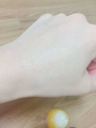 후르디아 블루베리 하이드레이팅 허니 립 밤 — 1.17점을 준 리뷰어가 2017년 9월 올린 사용 사진