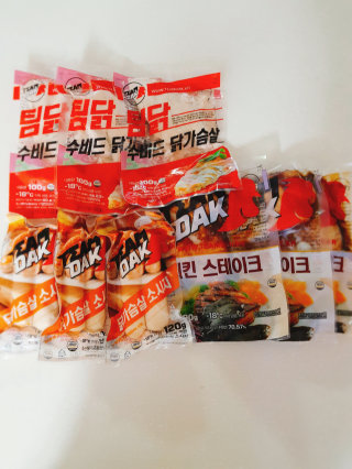 팀닭 닭가슴살, 닭가슴살 소시지, 치킨스테이크 패키지 — 4점을 준 리뷰어가 2016년 7월 올린 사용 사진