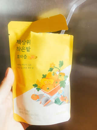 랩노쉬 책상위 작은밭 호박즙 — 4.67점을 준 리뷰어가 2017년 7월 올린 사용 사진