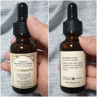 [스킨큐어] 산다화 비타민C 화이트닝 에센스 30ml — 5점을 준 리뷰어가 2020년 3월 올린 사용 사진