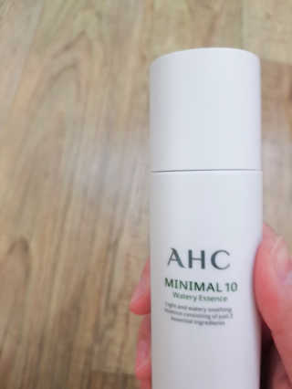 AHC 에이 에이치 씨 미니멀 10 워터리 에센스 — 4.67점을 준 리뷰어가 2018년 12월 올린 사용 사진