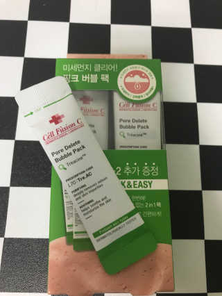 셀퓨전씨 트리악 포어 딜리트 버블 팩 — 5점을 준 리뷰어가 2018년 7월 올린 사용 사진