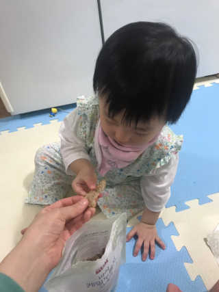 BASSAK 바삭 유기농 현미 누룽지 크래커 3종 — 5점을 준 리뷰어가 2019년 10월 올린 사용 사진