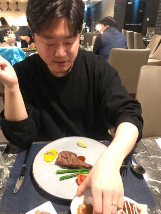 뷔페G [뷔페 G 글래드호텔 강남코엑스센터점] 2인 식사권 — 5점을 준 리뷰어가 2019년 3월 올린 사용 사진