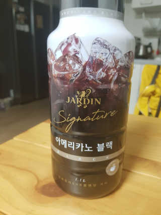 (주)쟈뎅 쟈뎅 시그니처 아메리카노 1.1L — 5점을 준 리뷰어가 2018년 5월 올린 사용 사진