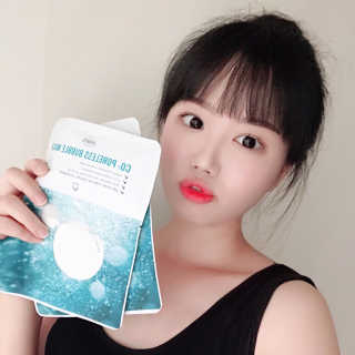 23years old 탄산 포어리스 버블 마스크 — 4.67점을 준 리뷰어가 2018년 8월 올린 사용 사진