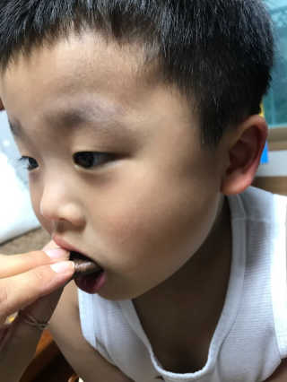 맥심드파리 18레이스크레페 위드 밀크초콜릿 — 5점을 준 리뷰어가 2018년 9월 올린 사용 사진