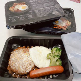 후쿠오카함바그 눈꽃치즈 데미그라스 함박스테이크 240g x3팩 — 4.5점을 준 리뷰어가 2019년 11월 올린 사용 사진