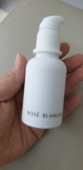 ROSE BLANCHE 로제블랑쉐 인텐시브 수딩 세럼 — 3점을 준 리뷰어가 2019년 7월 올린 사용 사진