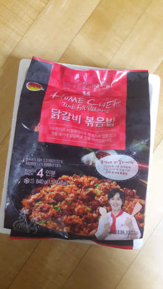 유가네 닭갈비 볶음밥팩 840g[210g x 4팩], 총4인분 — 5점을 준 리뷰어가 2017년 12월 올린 사용 사진