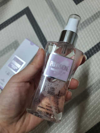 레드컨테이너 페로몬향 퍼퓸 바디미스트 80ml — 5점을 준 리뷰어가 2020년 3월 올린 사용 사진