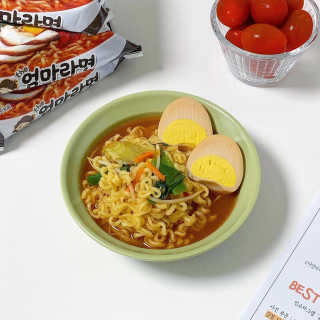 라면 그대로가 제일 맛있는 더엄마라면 — 5점을 준 리뷰어가 2019년 7월 올린 사용 사진