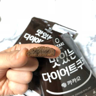 인테이크 맛있는 다이어트 쿠키 카카오 — 5점을 준 리뷰어가 2017년 11월 올린 사용 사진