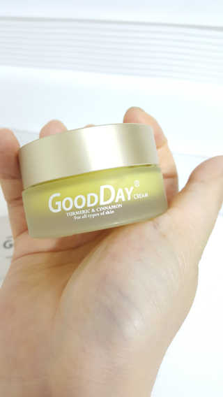 GoodDay Skincare GoodDay 강황 크림 — 4점을 준 리뷰어가 2019년 6월 올린 사용 사진