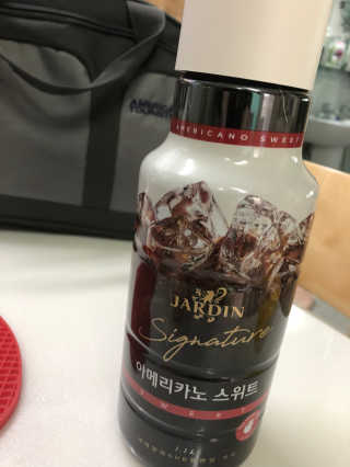 (주)쟈뎅 쟈뎅 시그니처 아메리카노 1.1L — 5점을 준 리뷰어가 2018년 5월 올린 사용 사진