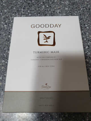 GoodDay Skincare GoodDay 강황 마스크 — 5점을 준 리뷰어가 2020년 2월 올린 사용 사진