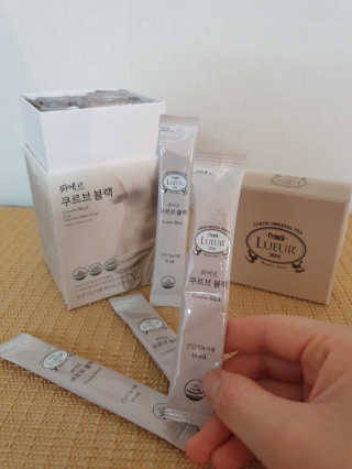 [하우투잇] 뤼에르 쿠르브 블랙 10ml x 30포 총 300ml — 5점을 준 리뷰어가 2020년 3월 올린 사용 사진