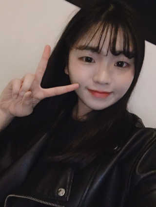 JM솔루션 물광 커버 파운데이션 럭셔리 — 5점을 준 리뷰어가 2018년 12월 올린 사용 사진