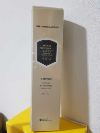 메이메리 쓰리이펙츠 모이스처 톤업크림 50ml — 2점을 준 리뷰어가 2019년 11월 올린 사용 사진