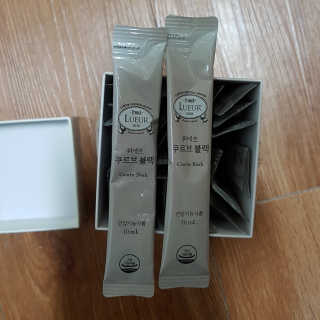 [하우투잇] 뤼에르 쿠르브 블랙 10ml x 30포 총 300ml — 5점을 준 리뷰어가 2020년 3월 올린 사용 사진