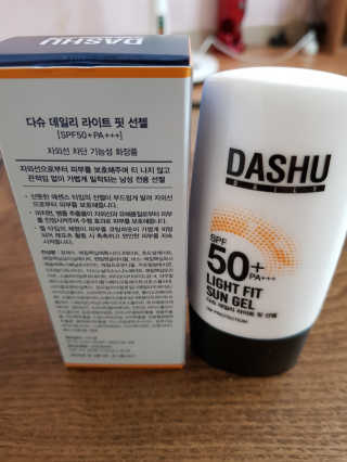 다슈코리아 다슈 데일리 라이트 핏 선젤 — 4.33점을 준 리뷰어가 2018년 6월 올린 사용 사진