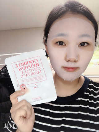 벤튼 굿바이 레드니스 센텔라 마스크팩 — 5점을 준 리뷰어가 2018년 10월 올린 사용 사진