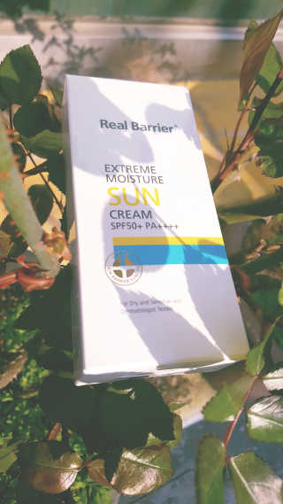 리얼베리어 익스트림 모이스처 선크림 SPF50+ PA++++ — 5점을 준 리뷰어가 2019년 4월 올린 사용 사진