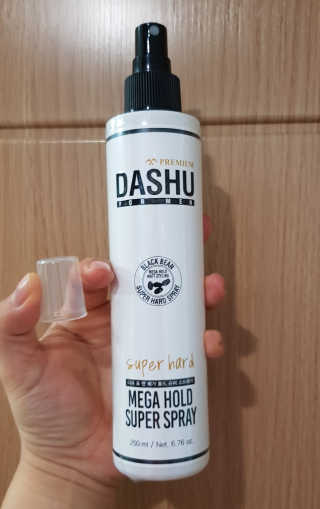 다슈코리아 다슈 포 맨 프리미엄 메가 홀드 슈퍼 스프레이 250ml — 5점을 준 리뷰어가 2019년 2월 올린 사용 사진