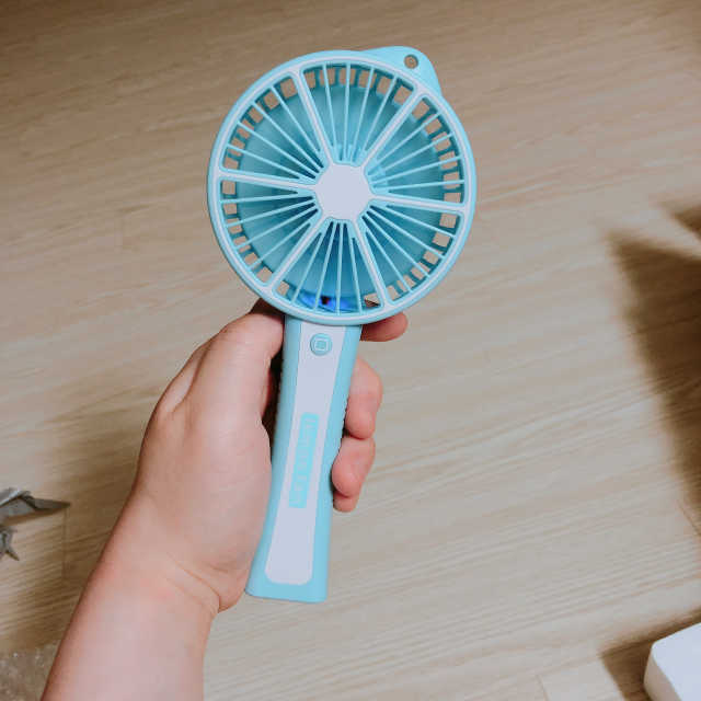 대용량 2400 mAh 휴대용미니 선풍기+고속케이블 세트 리뷰 사진