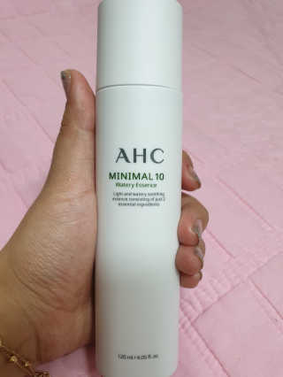 AHC 에이 에이치 씨 미니멀 10 워터리 에센스 — 4.67점을 준 리뷰어가 2018년 12월 올린 사용 사진