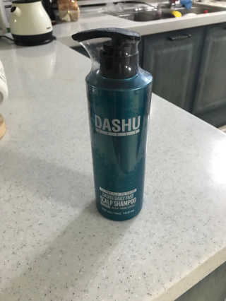 다슈코리아 다슈 데일리 패스트 한방 두피 샴푸 500ml — 4.33점을 준 리뷰어가 2018년 3월 올린 사용 사진