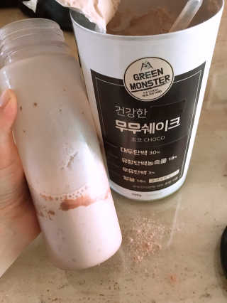 그린몬스터 건강한 무무쉐이크 — 2.67점을 준 리뷰어가 2018년 7월 올린 사용 사진