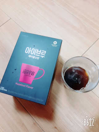 한국맥널티 아이브루 헤이즐넛향 100T — 5점을 준 리뷰어가 2019년 11월 올린 사용 사진
