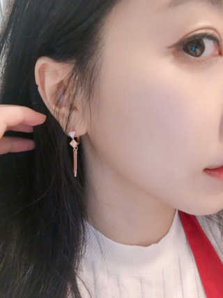 수앤수 원터치귀걸이 로즈핑크컬러 13종 모음 — 5점을 준 리뷰어가 2019년 3월 올린 사용 사진