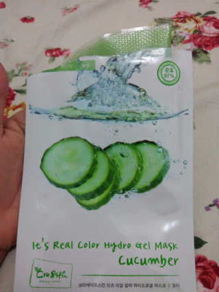 CRE8SKIN(크리에이트스킨) It's Real Color Cucumber — 5점을 준 리뷰어가 2017년 6월 올린 사용 사진