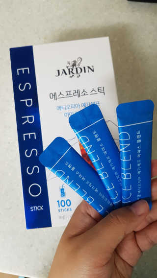 (주)쟈뎅 [쟈뎅] 에스프레소스틱 아이스블렌드 — 5점을 준 리뷰어가 2019년 5월 올린 사용 사진